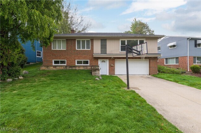 Primary Photo - 23728 Glenhill Dr