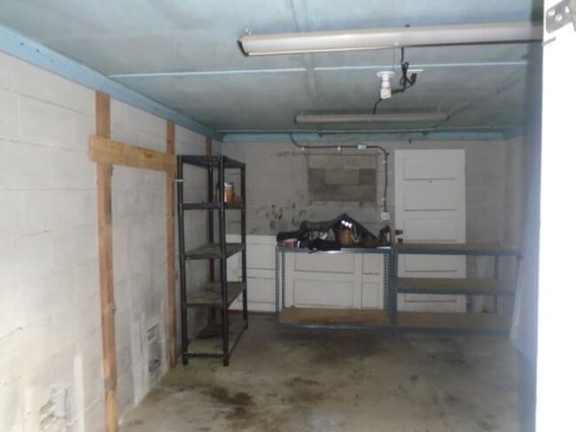 Building Photo - Plenty of Space in Hope Mills! $1050/month!