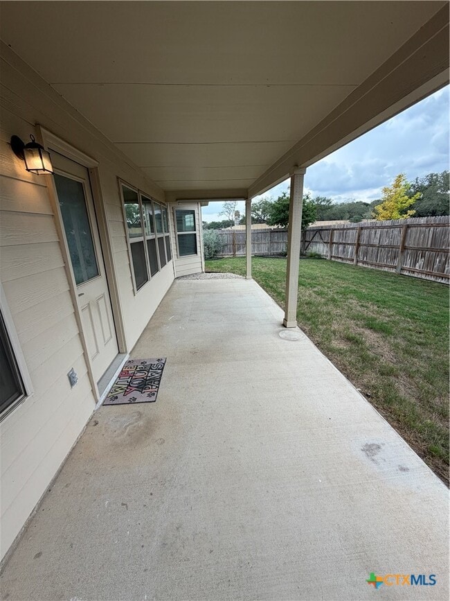 Building Photo - 1100 RIVER WOOD