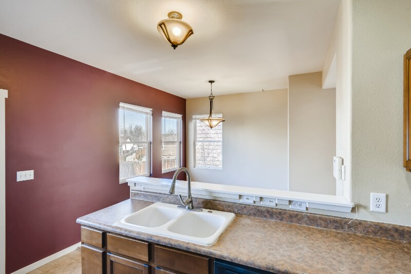 Building Photo - 1334 Flycatcher Ln