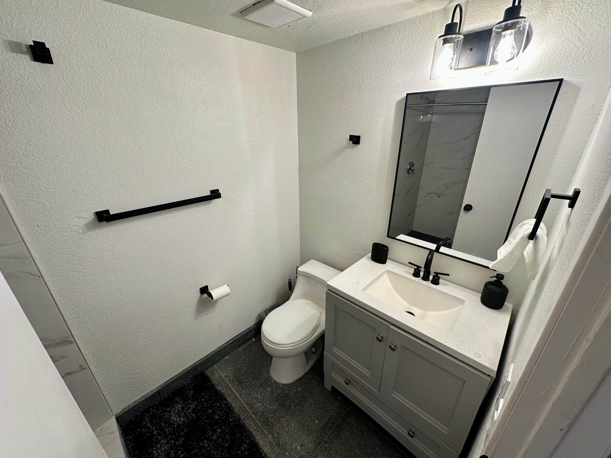 Building Photo - 4329 Murillo St