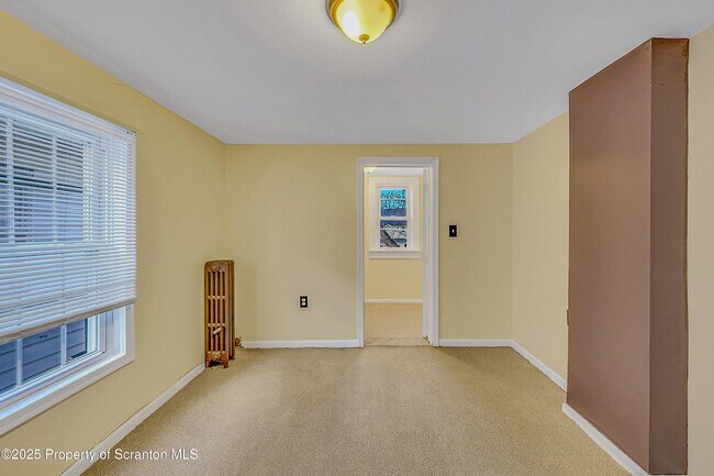 Building Photo - 232 Ferdinand St