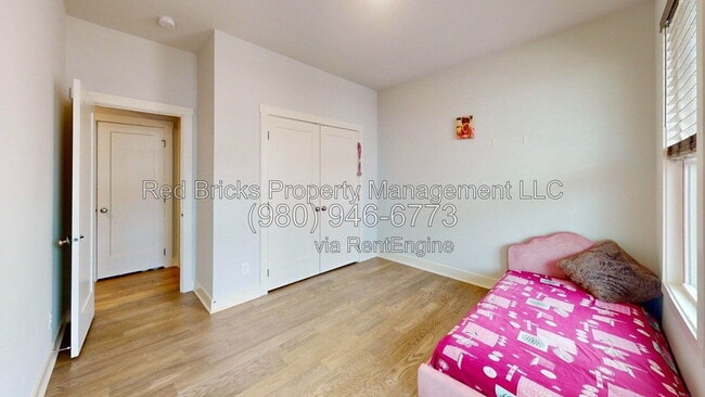 Building Photo - 6129 Alsace Ln