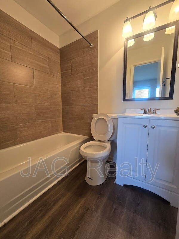 Building Photo - 5725 Bramblegate Rd