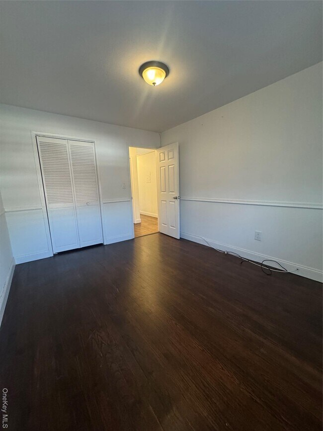 Building Photo - 156-49 76th St