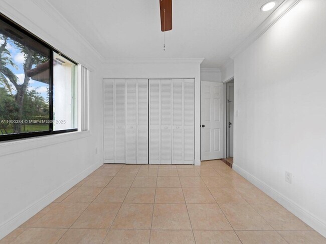 Building Photo - 9941 Costa Del Sol Blvd