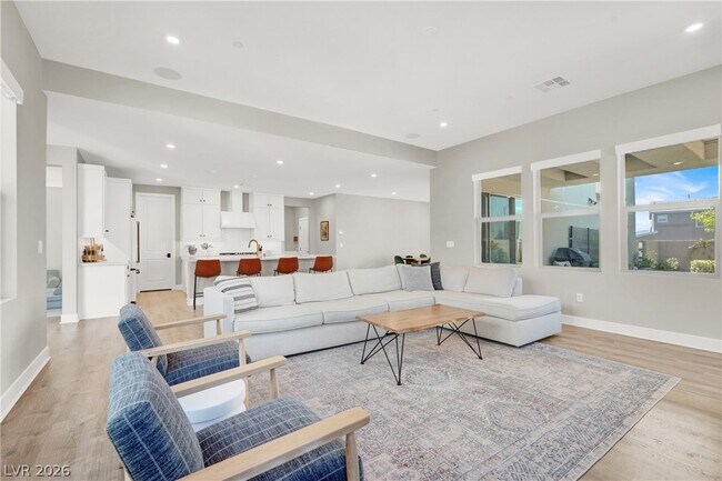 Building Photo - 2658 Catania St