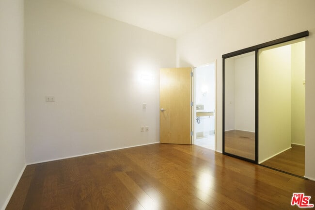 Building Photo - 1111 S Grand Ave