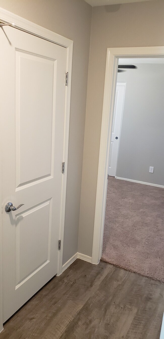 Building Photo - Beautifully upgraded home in Mission Ranch.