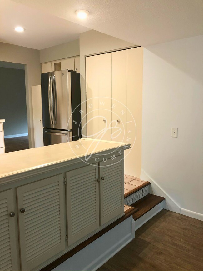 Building Photo - Beautiful 4-Bedroom Home in Lincoln Wood –...