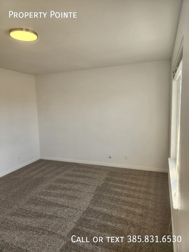 Building Photo - 1573 S 2000 W