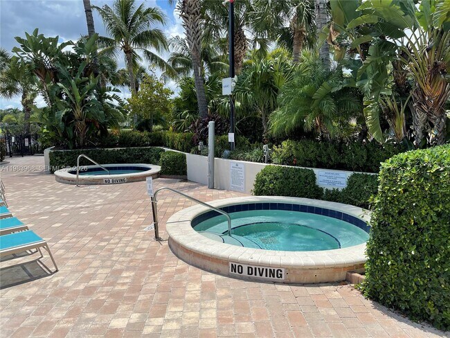 Building Photo - 640 Moondancer Ct