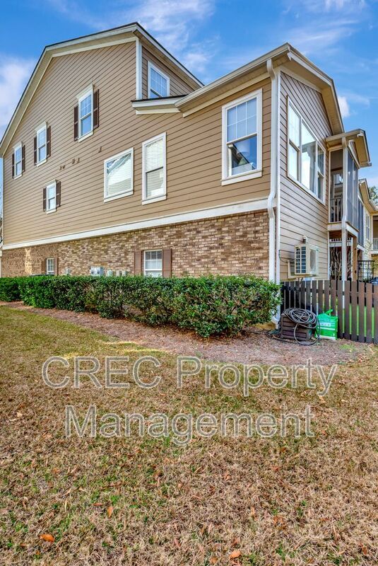 Building Photo - 147 Palm Cove Way