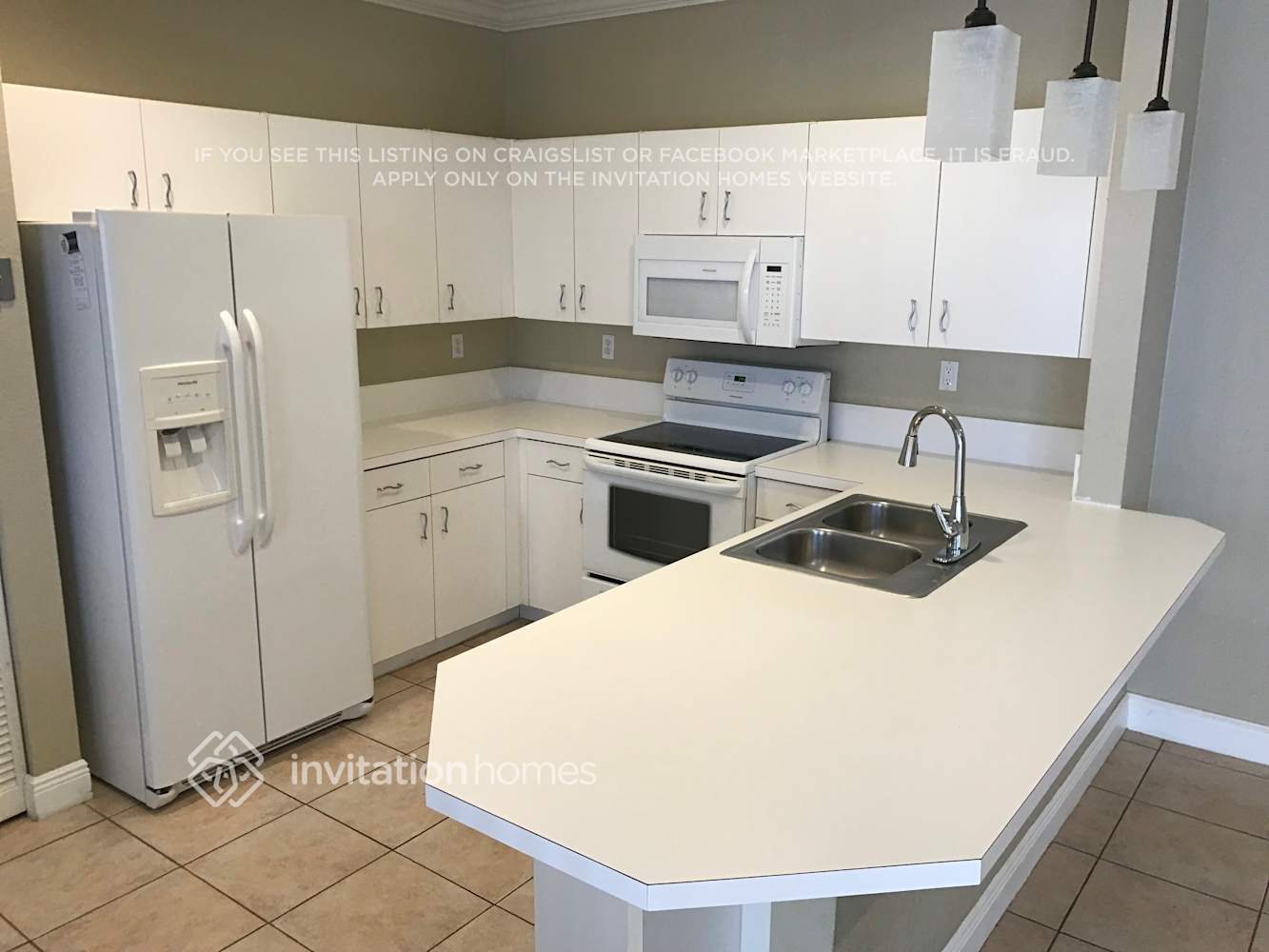 Building Photo - 11205 Sunview Way