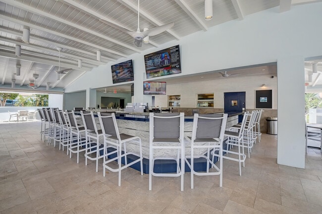 Building Photo - 2701 N Ocean Blvd