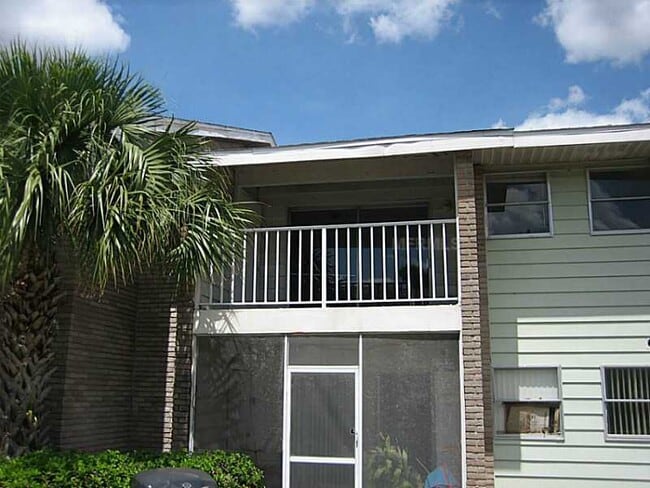 Building Photo - Spacious 3 Bed/2 Bath Condo on Las Palmas ...