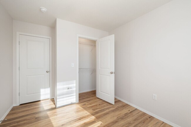 Building Photo - New Build- 2 Story Duplex in Westbury Gardens