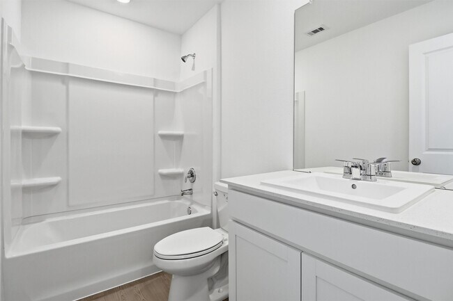 Building Photo - 26914 Dalmatian Bellflower Dr