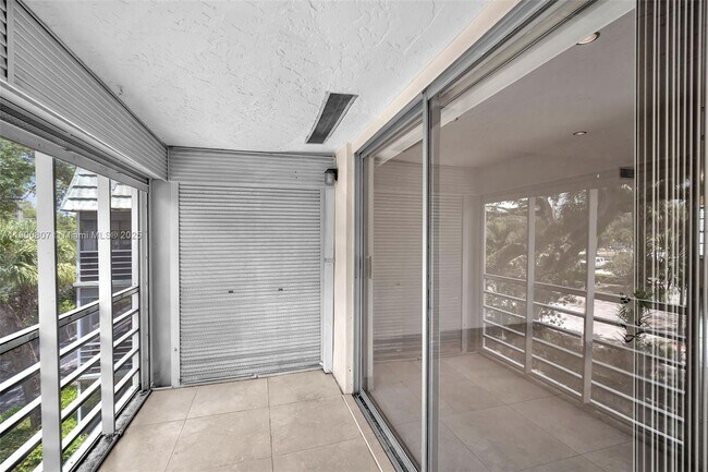Building Photo - 5790 Stirling Rd
