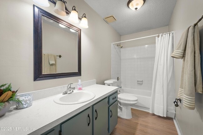 Building Photo - 2726 Winrock Dr W