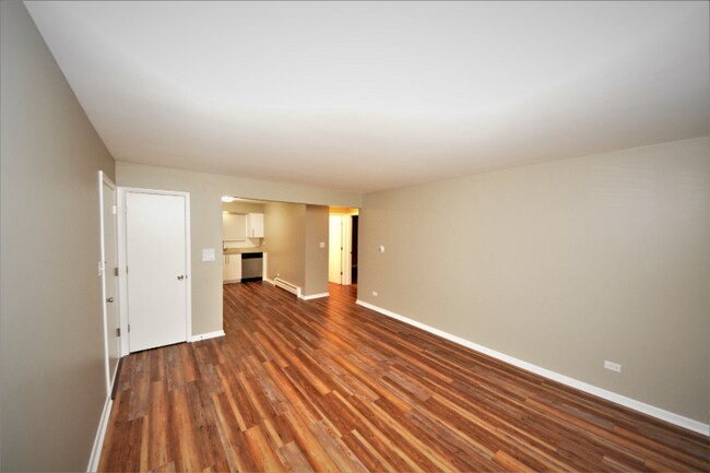 Building Photo - 319 Bluff Ave