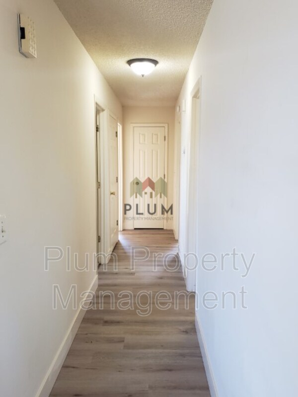 Building Photo - 5602 Bridger Ct