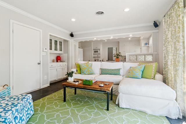 Building Photo - 3982 Highgrove Dr