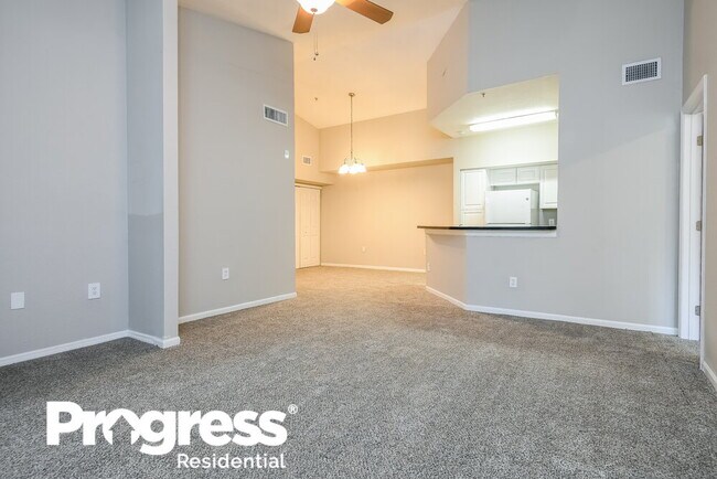 Building Photo - 2197 Lake Debra Dr