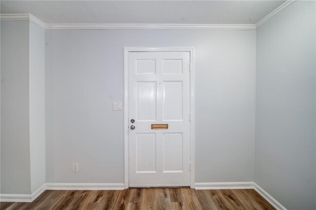 Building Photo - 280 Winding River Dr