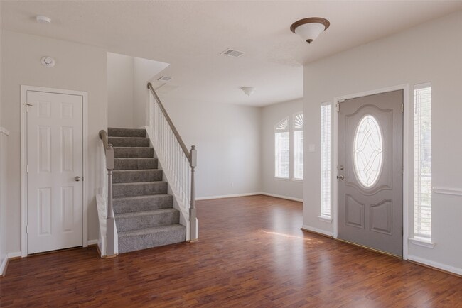 Building Photo - 16530 Cypress Bridge Dr