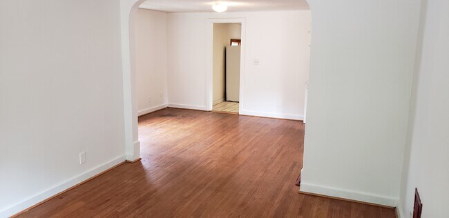 Building Photo - 522 Park Ave