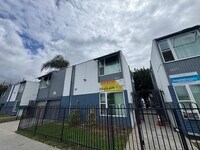 Building Photo - Harbor Apartments