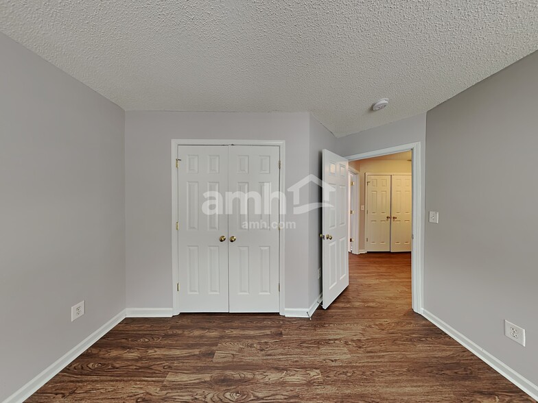 Building Photo - 1333 Harland St