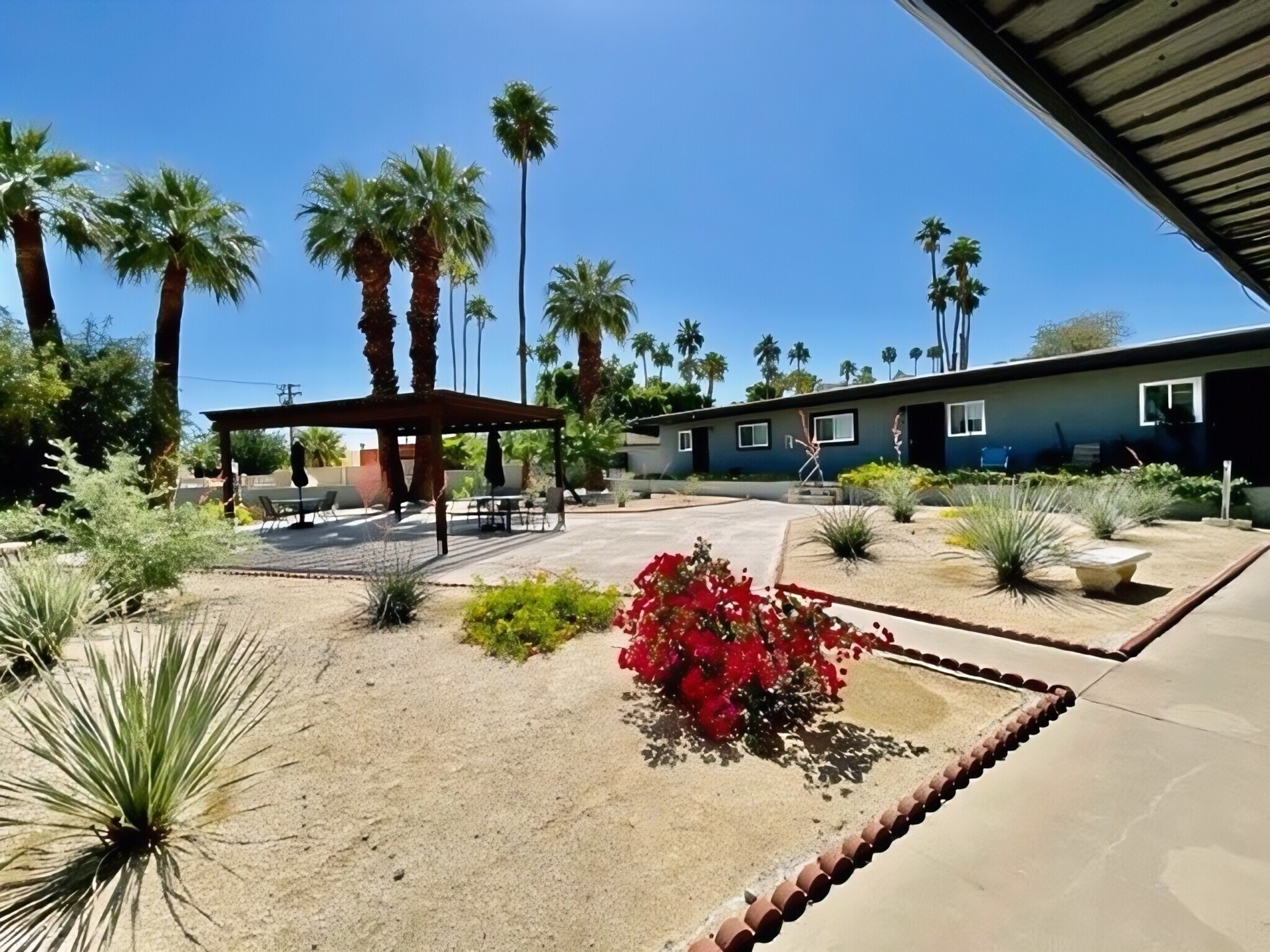 Building Photo - 36947 Melrose Dr