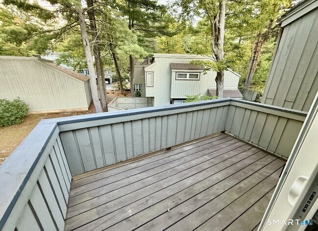 Building Photo - 11 Byrne Ct