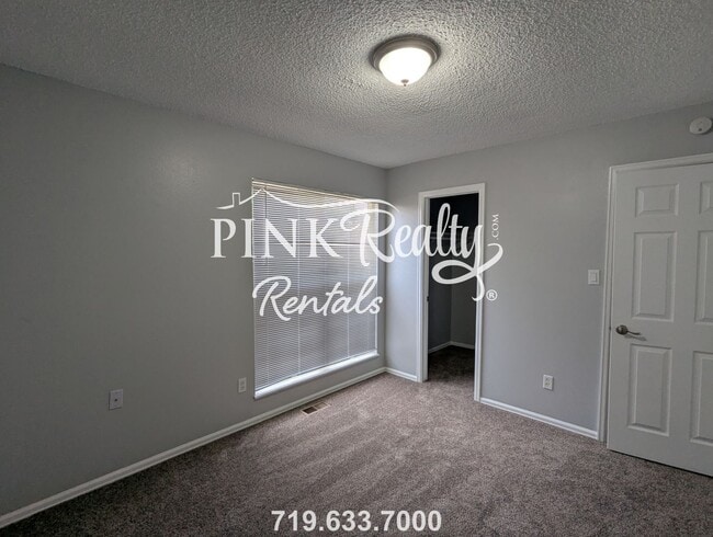 Building Photo - 2583 Prescott Cir E