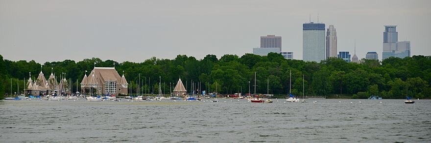 Building Photo - 4540 Garfield Ave