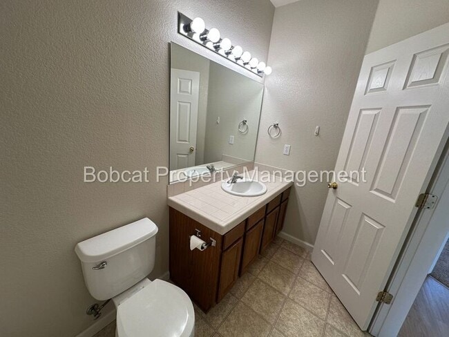 Building Photo - 1371 Chichester Dr