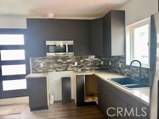 Building Photo - 1713 E Almanac Dr