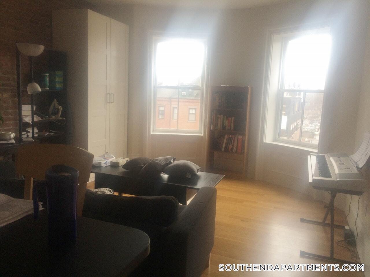 Building Photo - 656 Massachusetts Ave