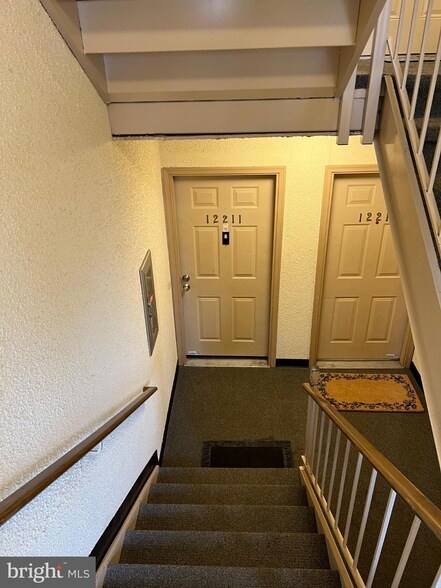 Building Photo - 12211 Stevenson Ct