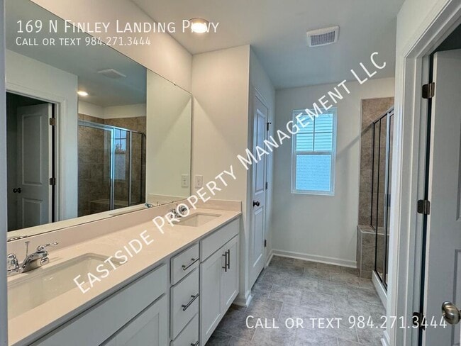 Building Photo - 169 S Finley Lndg Pkwy