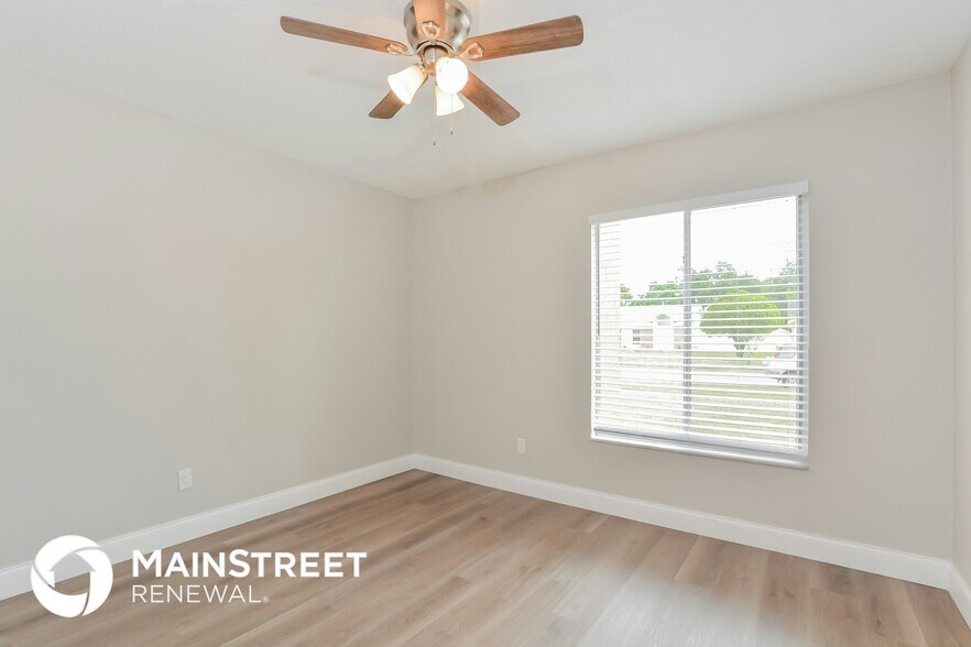 Building Photo - 304 Sir Lawrence Dr