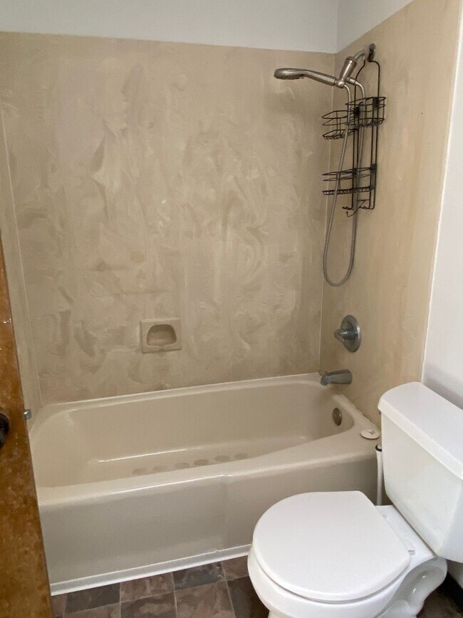 Building Photo - 3 Bedroom, 2 Bathroom Home in Edgewood, NM