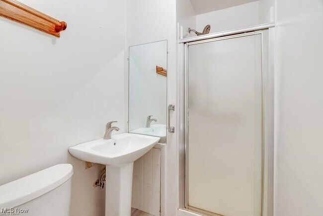Building Photo - 4294 W 191st St