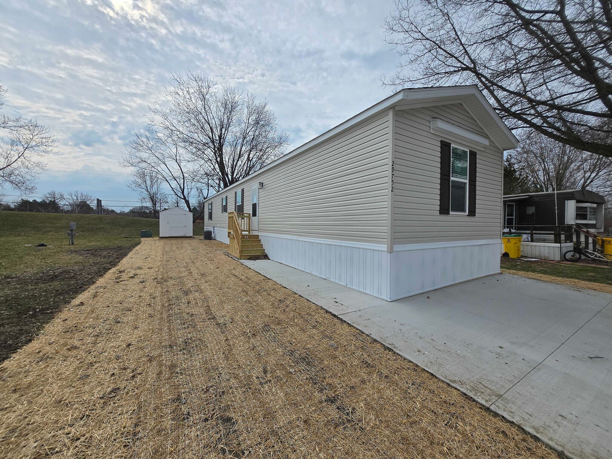 Building Photo - 29752 Jamestown Dr