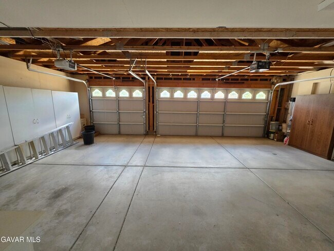 Building Photo - 5175 Capri Ct