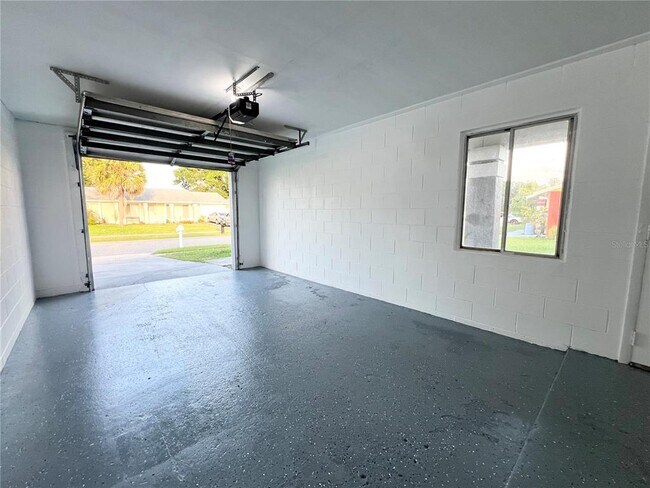 Building Photo - 11340 Cardiff Dr