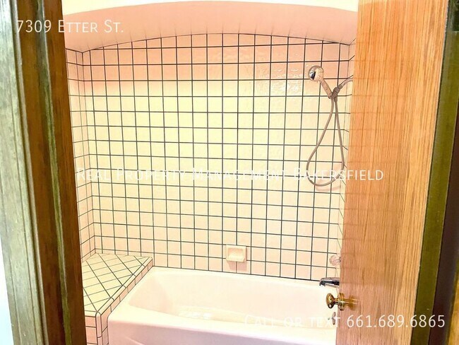 Building Photo - 7309 Etter St