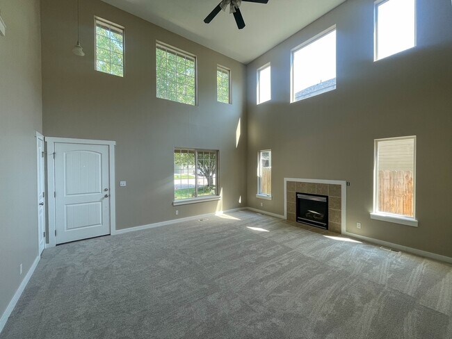 Building Photo - 6489 S Cheshire Ave